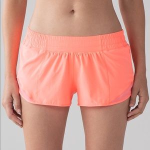 Lululemon hotty hot short 2.5”
